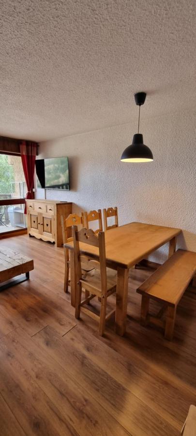 Auris Les Gentianes Station Alpe Huez Apartment Luaran gambar