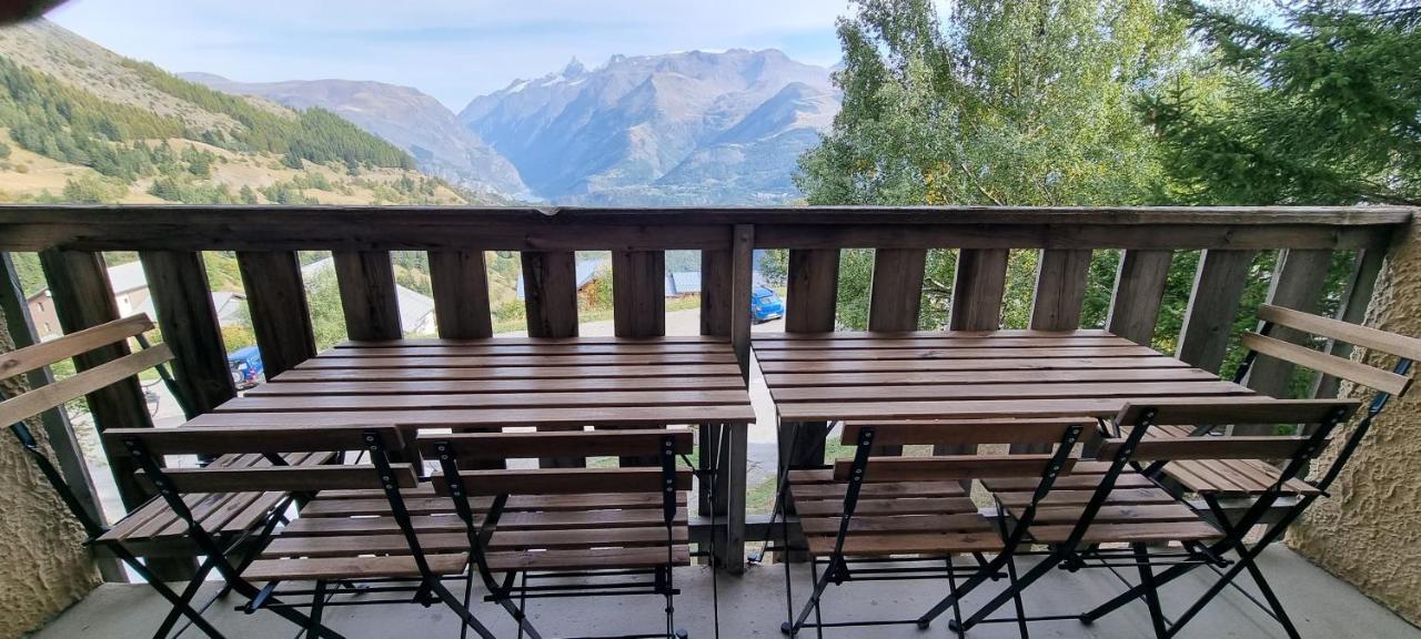 Auris Les Gentianes Station Alpe Huez Apartment Luaran gambar